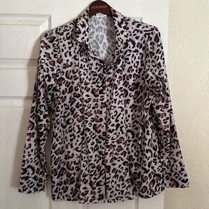 Long sleeve leopard button up
